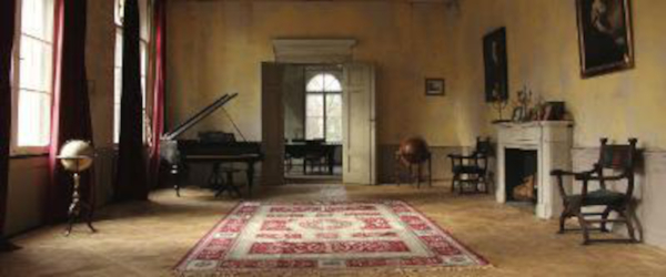 castle-interior-ballroom4